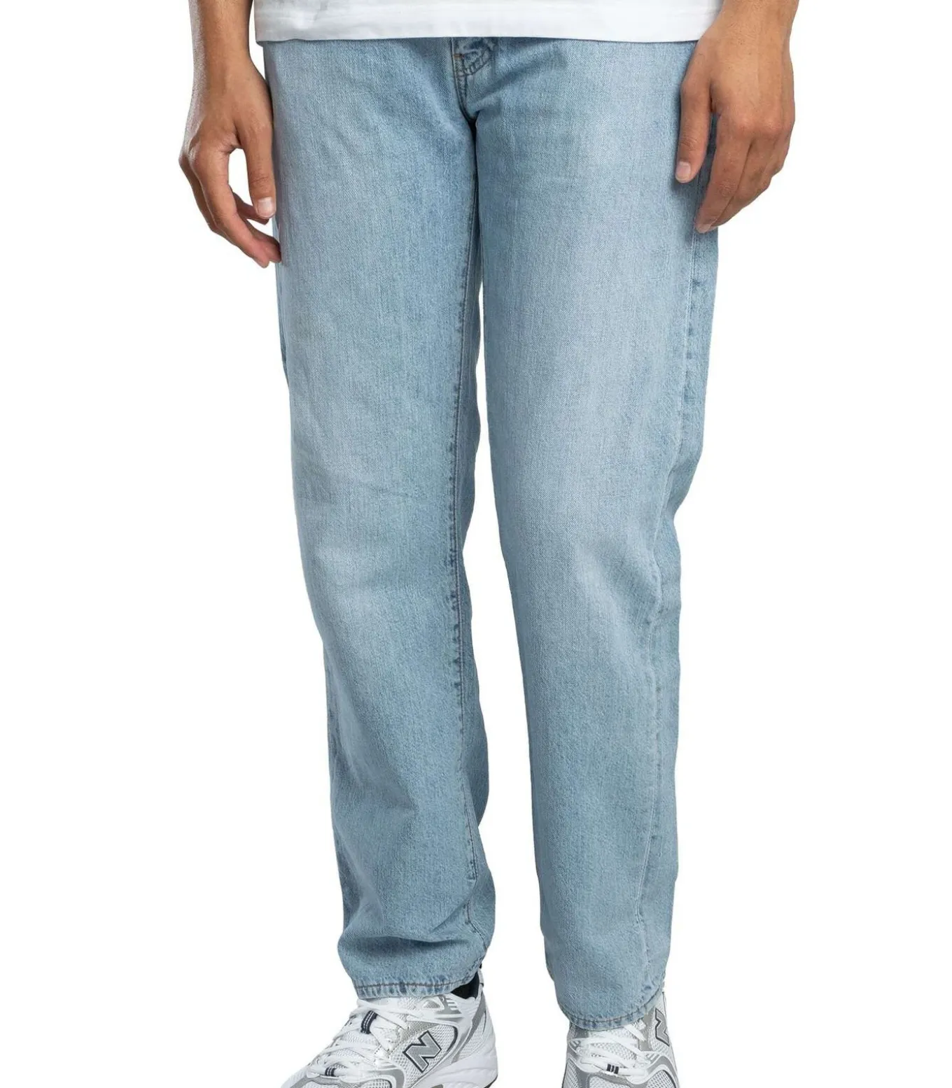 555 Relaxed Straight Jeans