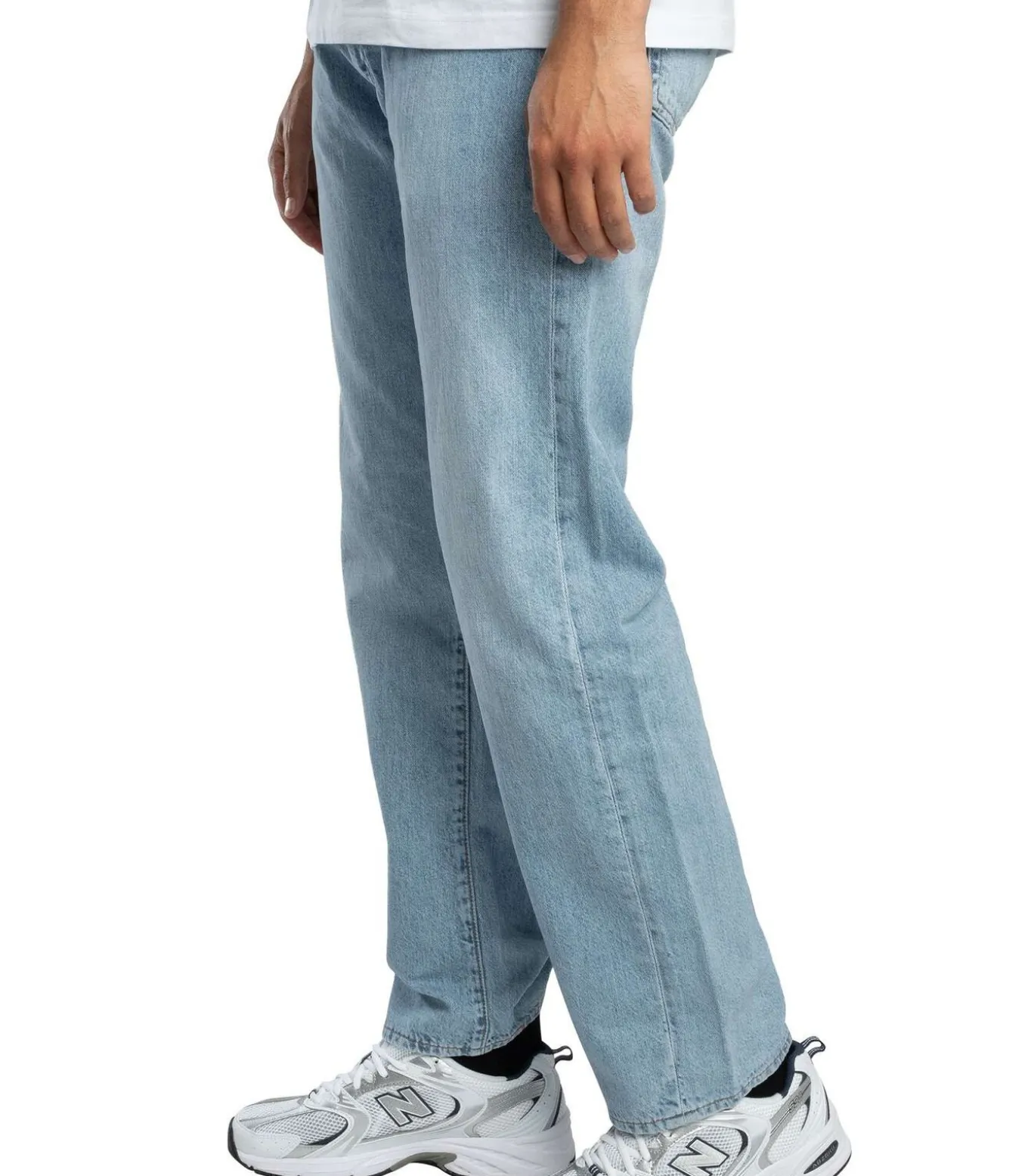 555 Relaxed Straight Jeans