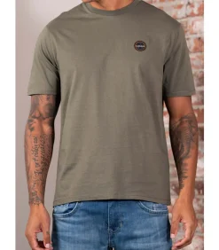 Badge t-shirt- tea leaf