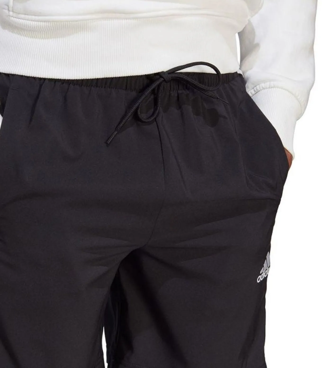 ESSENTIALS CHELSEA - Korte Broek - Zwart