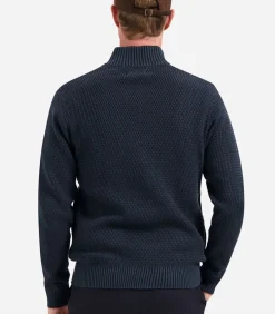 Gebreid vest met zware melangestructuur