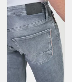 Jeans regular , lengte 34