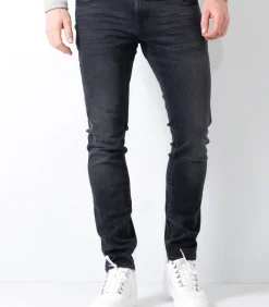 Nash Narrow Fit Jeans