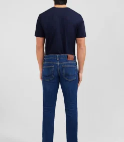 deze stretch-cotton jeans hebben twee westelijke voorzakken en een voorste muntenzak, 2 patch achterzakken, knoopbevestiging en een kenmerkende lederen tag van eden park aan de achterkant katoen </li </li </li </li regelmatige pasvorm knopbevestiging ronde handtekeningknoppen 2 westelijke voorzakken 1 voorste muntenpocket 2 patch back pockets geborduurd eden park -logo op de muntenzak signature eden park leather patch aan de achterkant tricolor lint aan de achterkant pocket lengte van binnenbladen: 82cm.