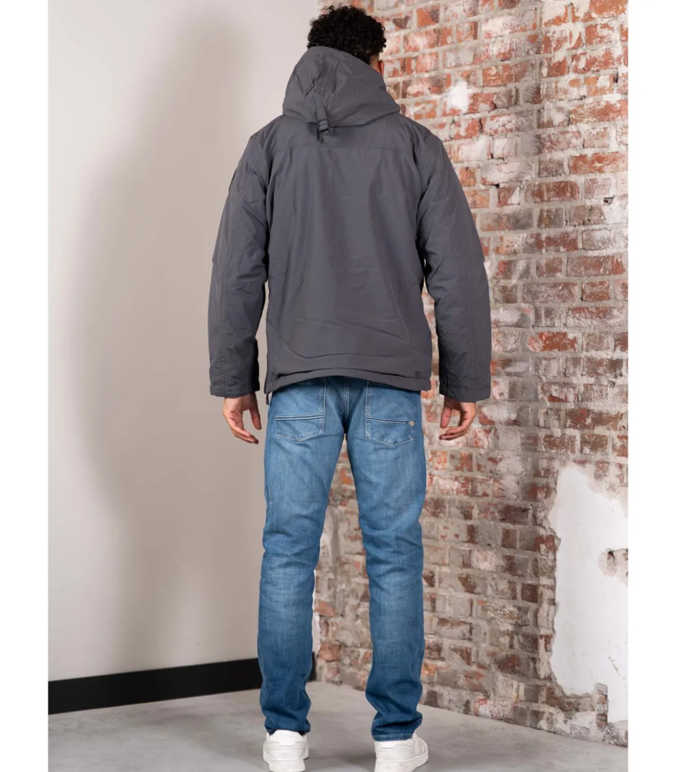 Rainforest winter - dark grey solid