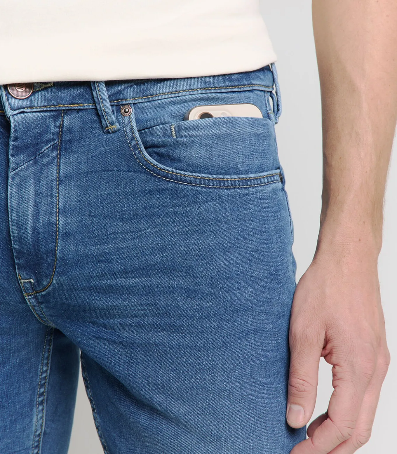 Regular fit jeans