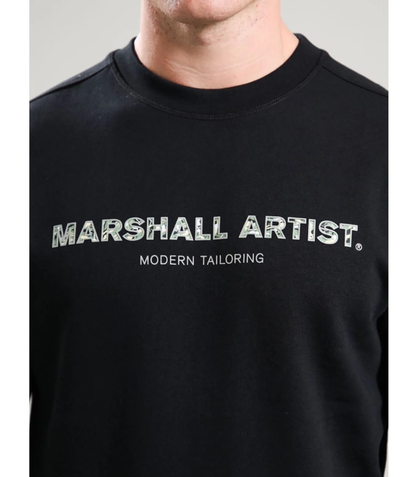 Resurrection crewneck - black