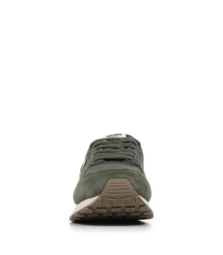 Sneakers Travis Authentic