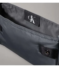 Ultralight Slim Flap Bag Ny