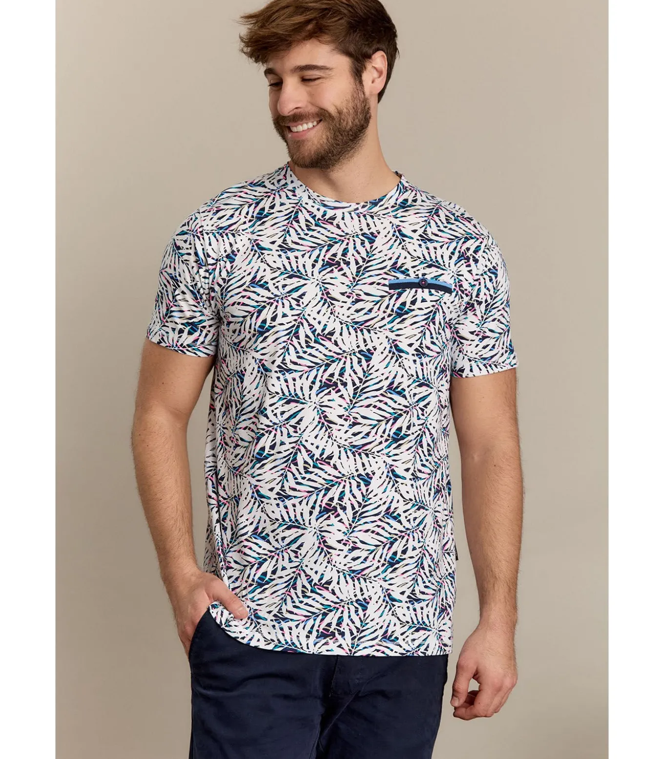 Witte T-shirt met bloemenprint