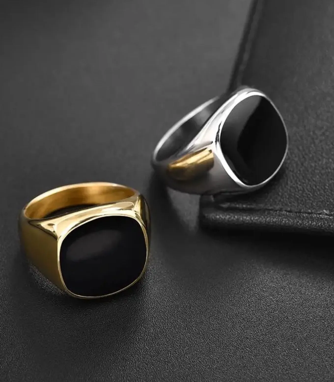 Zegelring Heren met Zwarte Steen - Zilver Kleurig - Staal